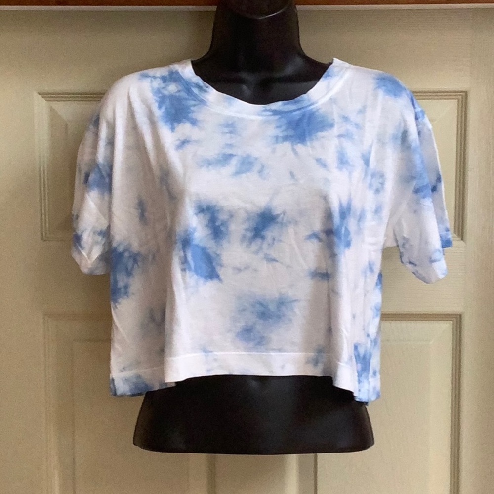 NWT Sundown by Splendid cropped short sleeve tie dye tee with scrunchie
